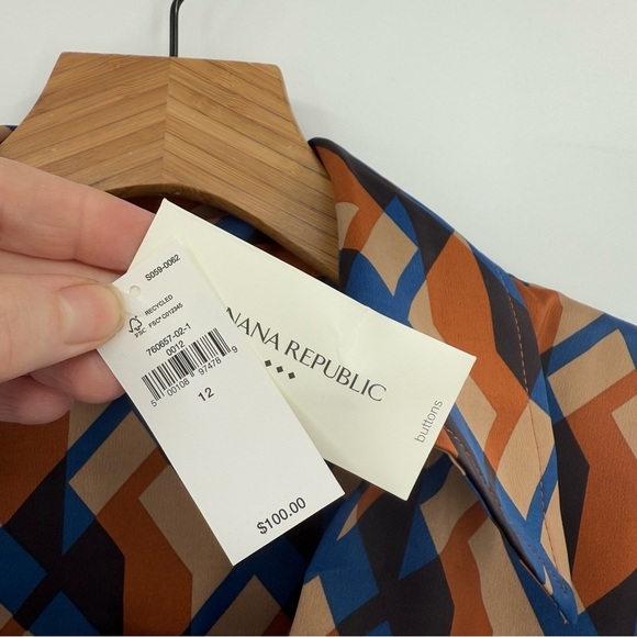 Banana Republic Satin Wrap Mini Dress in Orange Print Size 12 - Picture 5 of 14